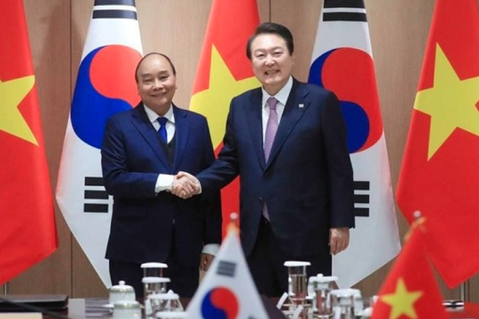Chủ tịch nước Nguyễn Xuân Phúc hội đàm với Tổng thống Hàn Quốc