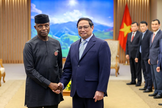 Thủ tướng Phạm Minh Chính tiếp Phó Tổng thống Nigeria và Hội đồng kinh doanh Hoa Kỳ