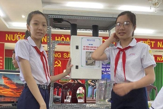 Phú Yên: Học sinh sáng chế thiết bị cảnh báo lũ sớm cho đồng bào vùng cao