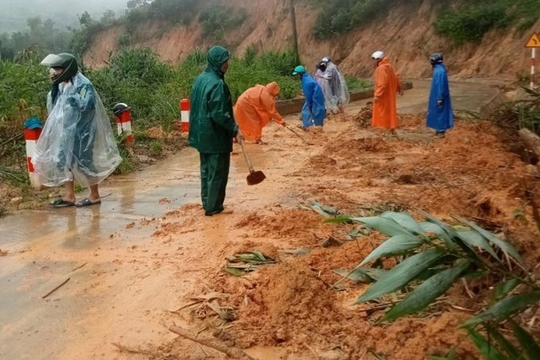 Quảng Nam: Mưa lớn gây sạt lở nhiều nơi ở Nam Trà My