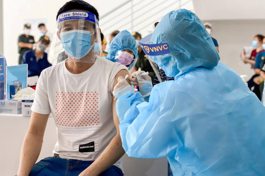 Việt Nam là một trong những quốc gia có tỷ lệ bao phủ vaccine COVID-19 cao nhất thế giới
