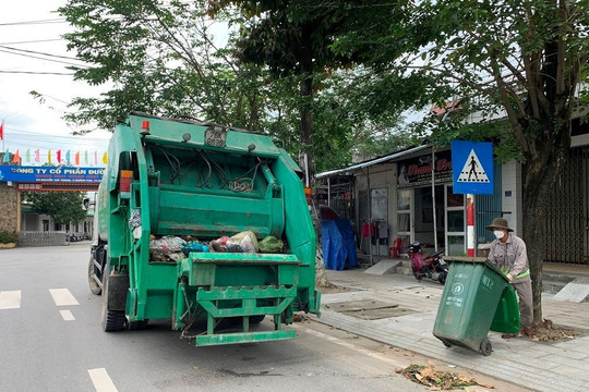 Quảng Ngãi: Không để xảy ra tình trạng ùn ứ rác thải sinh hoạt trong dịp Tết Nguyên đán