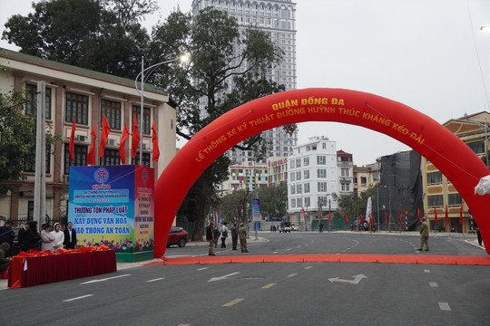 Hà Nội: Chính thức thông xe đường Huỳnh Thúc Kháng kéo dài