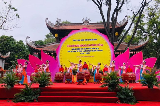 Hải Dương: Khai hội truyền thống mùa Xuân Côn Sơn - Kiếp Bạc