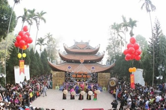 Lễ hội chùa Hương - Những thông tin cần biết khi đi du xuân đầu năm