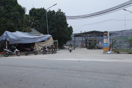 Vụ người dân chặn xe chở rác vào khu xử lý Xuân Sơn: Sở TN&MT Hà Nội nói gì?