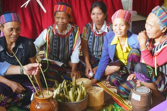 Công nhận Lễ mừng cơm mới của người Bru - Vân Kiều là Di sản Văn hóa phi vật thể quốc gia