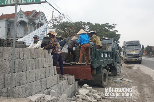 Nghệ An: Cơ sở sản xuất vật liệu xây dựng gây ô nhiễm, người dân bức xúc