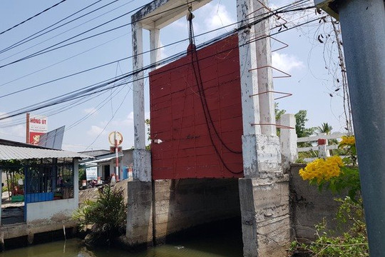 Hơn 50 cống ngăn mặn ở Kiên Giang ‘phơi nắng’ nhiều năm