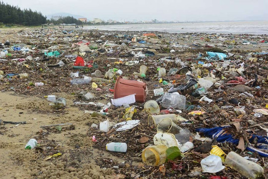 Việt Nam có khoảng trên 400 triệu tấn rác thải nhựa bị rò rỉ ra đại dương mỗi năm