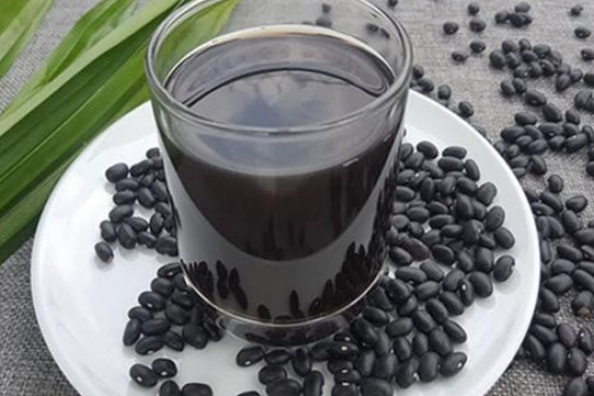 Những sai lầm khi uống nước đậu đen cần tránh kẻo ảnh hưởng tới sức khoẻ