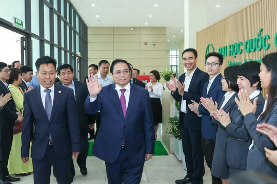 Thủ tướng Phạm Minh Chính thăm và làm việc Đại học Quốc gia Hà Nội