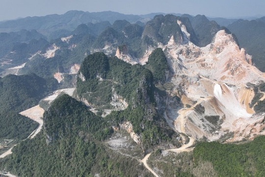 Nghệ An: Hai doanh nghiệp khai thác khoáng sản bị xử phạt 489 triệu đồng