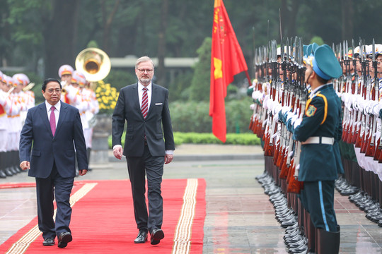 Thủ tướng Phạm Minh Chính chủ trì lễ đón chính thức Thủ tướng Cộng hòa Czech Petr Fiala