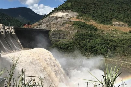 Nghệ An: Từ hôm nay, các hồ chứa thuỷ điện tăng lưu lượng xả để 'cứu' lúa