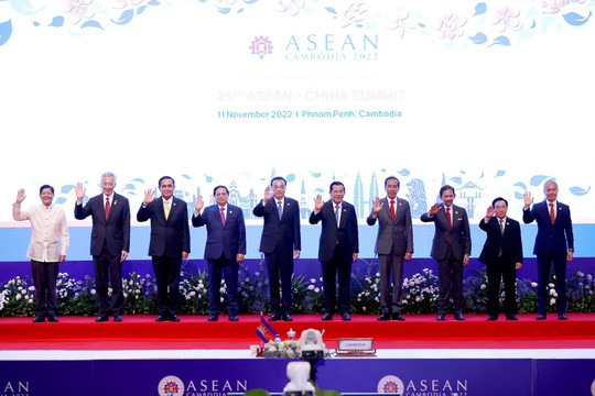 Hội nghị Cấp cao ASEAN 42 sẽ tập trung thảo luận các vấn đề nội khối