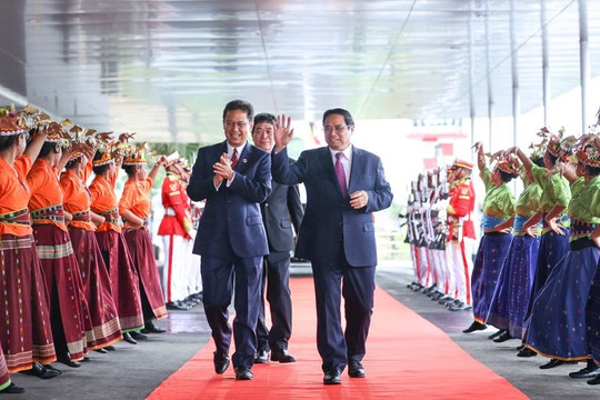 Thủ tướng Phạm Minh Chính đã tới Indonesia, bắt đầu tham dự Hội nghị cấp cao ASEAN lần thứ 42