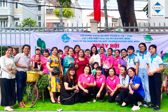 TP. Hồ Chí Minh: Phụ nữ hành động vì huyện Hóc Môn xanh sạch đẹp, thân thiện môi trường