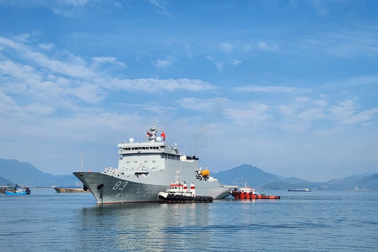 Tàu Hải quân Trung Quốc thăm xã giao TP. Đà Nẵng