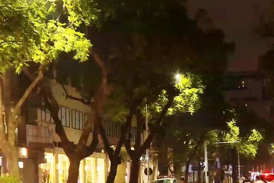 Hà Nội giảm chiếu sáng công cộng để tiết kiệm điện