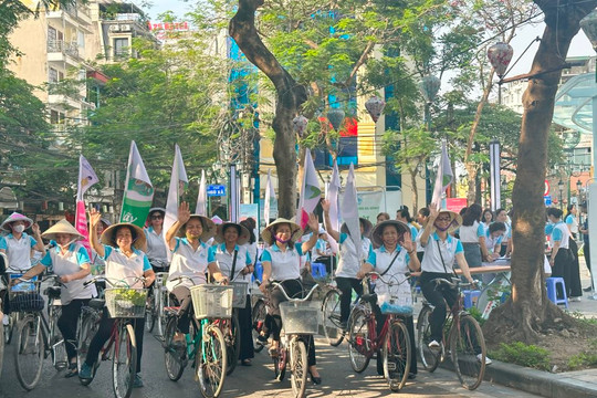 Hà Nội: Phụ nữ quận Ba Đình phát động Tháng hành động vì môi trường