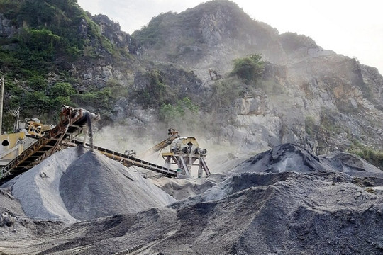 Thanh Hóa: Phạt hơn 1,1 tỷ đồng đối với Công ty TNHH chế biến đá tự nhiên Nam Thái Sơn vì vi phạm khai khoáng