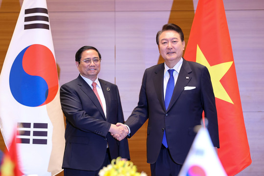 Thủ tướng Phạm Minh Chính hội kiến Tổng thống Hàn Quốc tại Hội nghị Thượng đỉnh G7
