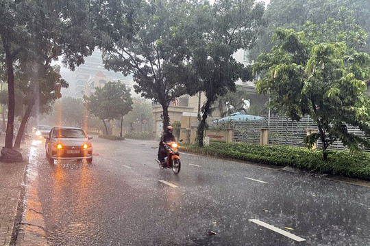 Dự báo thời tiết Hà Nội ngày 27/6/2023: Trời mưa rào và dông