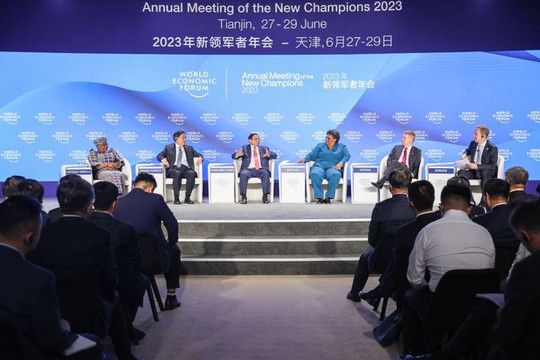 Thủ tướng Phạm Minh Chính: 6 định hướng quan trọng đương đầu các 'cơn gió ngược' cản trở tăng trưởng kinh tế toàn cầu