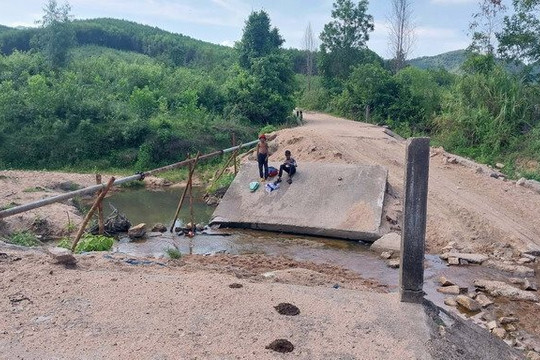 Bình Định: Sẽ xây dựng cầu tràn suối Khúc trước mùa mưa bão