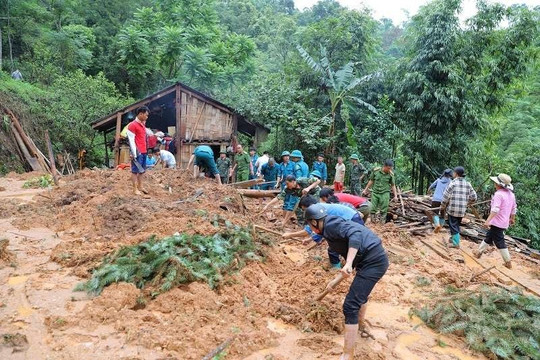 Hà Giang: Hai người thiệt mạng, hai người bị thương do mưa lớn gây sạt lở đất
