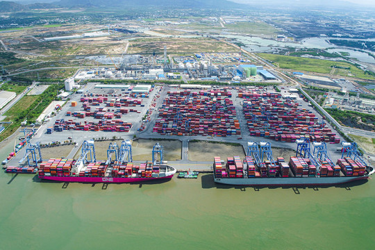 Tiến đến "xanh hóa" cảng biển tại Việt Nam - Thực trạng và những vấn đề đặt ra