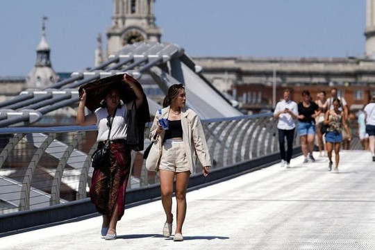 Hơn 61.600 người châu Âu có thể thiệt mạng do nắng nóng năm ngoái