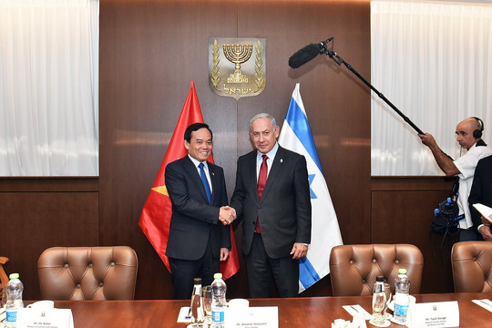 Phó Thủ tướng Trần Lưu Quang hội đàm với Thủ tướng Israel