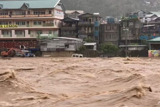 Siêu bão Doksuri khiến 25 người ở Philippines thiệt mạng, Trung Quốc nâng mức cảnh báo cao nhất