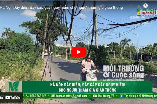 Hà Nội: Người dân lo lắng trước những "búi dây" chằng chịt trên đoạn đường dài 1km