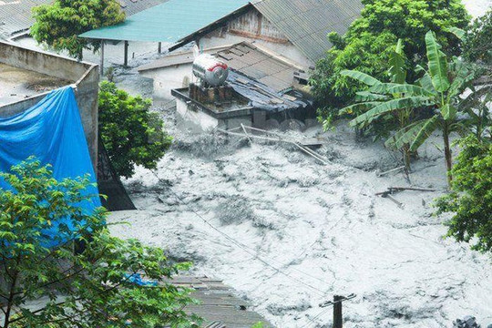 Vỡ đập bùn thải ở Lào Cai: Chuyên gia cảnh báo ô nhiễm môi trường