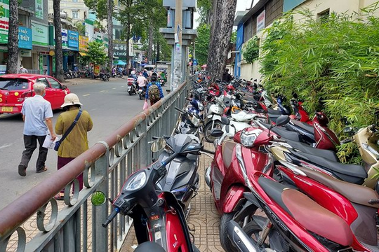 TP. Hồ Chí Minh kỳ vọng thu hơn 1.500 tỷ đồng/năm từ phí cho thuê vỉa hè, lòng đường