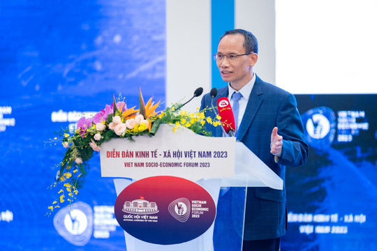 Diễn đàn kinh tế-xã hội Việt Nam 2013: Các chuyên gia, doanh nghiệp đưa giải pháp về kinh tế tuần hoàn, tăng trưởng xanh