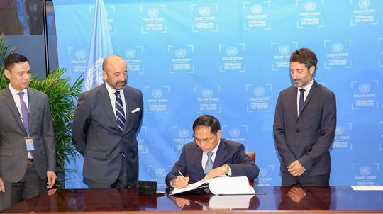 Việt Nam ký Hiệp định về Biển cả