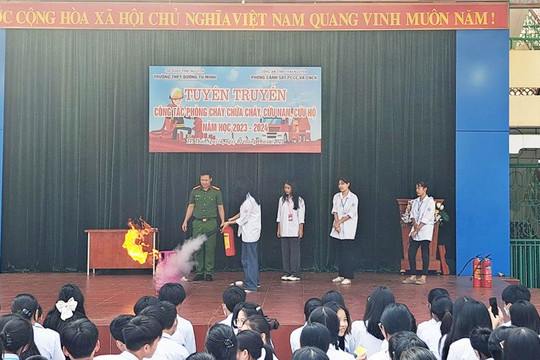 Thái Nguyên Tuyên truyền phòng cháy chữa cháy cho trên 900 giáo viên, học sinh