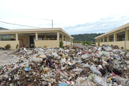Quảng Ngãi khảo sát tình hình ô nhiễm và xử lý chất thải rắn sinh hoạt ở huyện đảo Lý Sơn