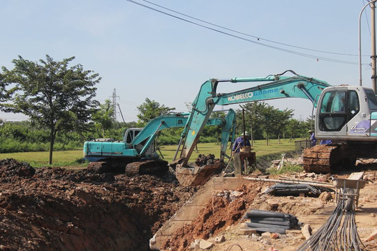 Triển khai dự án “Cải tạo khuôn viên cây xanh hai bên đường cao tốc Hà Nội - Bắc Giang