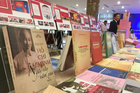 Tự hào truyền thống 71 năm ngành Xuất bản, In và Phát hành sách Việt Nam