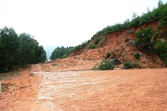 Cảnh báo mưa to từ Nghệ An đến Phú Yên, nguy cơ lũ quét, ngập lụt