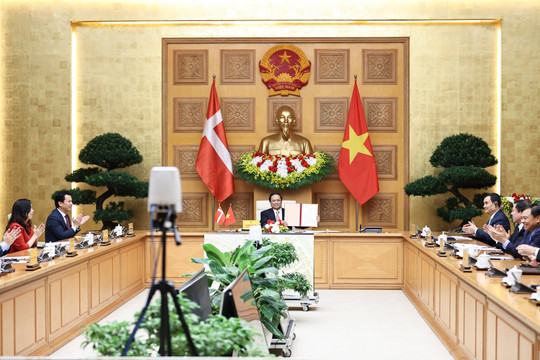 Thủ tướng Phạm Minh Chính đề nghị Đan Mạch ủng hộ việc EC sớm gỡ "thẻ vàng" đối với sản phẩm hải sản khai thác của Việt Nam xuất khẩu vào châu Âu