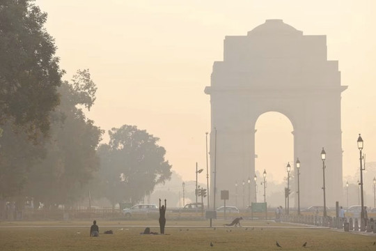 Thủ đô New Delhi, Ấn Độ chìm trong ô nhiễm không khí nghiêm trọng