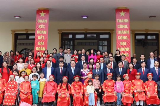 Trưởng Ban Tuyên giáo Trung ương Nguyễn Trọng Nghĩa dự Ngày hội Đại đoàn kết toàn dân tộc tại Bắc Ninh