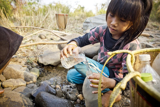 40 triệu trẻ em trên thế giới bị gián đoạn việc học tập do khủng hoảng khí hậu 