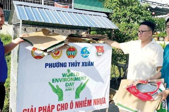 Đồng bộ việc phân loại chất thải rắn sinh hoạt tại nguồn ở Thừa Thiên Huế